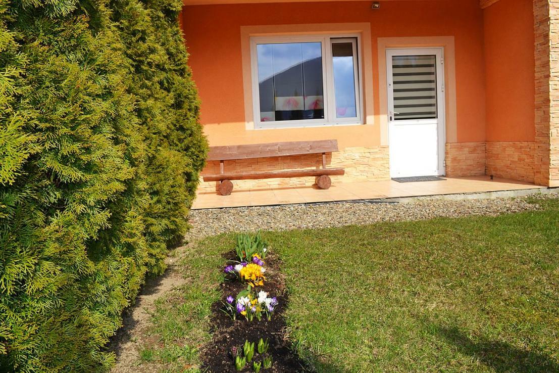 Agroturystyka U Podnoza Gory Cergowej Dukla Exterior photo